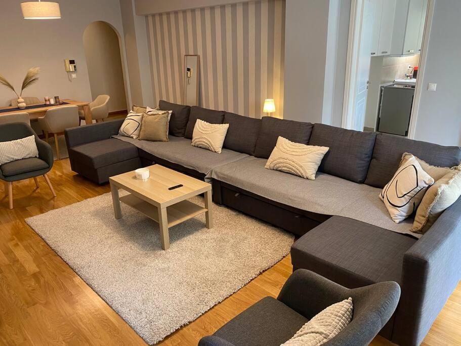 Classy 3Br With 2 Bathrooms Apartment In Marousi 雅典 外观 照片